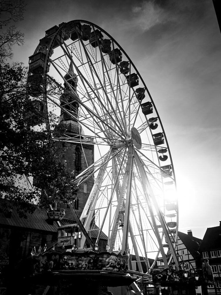 Riesenrad vor der Petrikirche in Soest.
Fotograf Soest